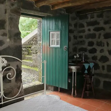 Casa Adega Alto Do Passinho Alojamento de Turismo Rural Terra Alta